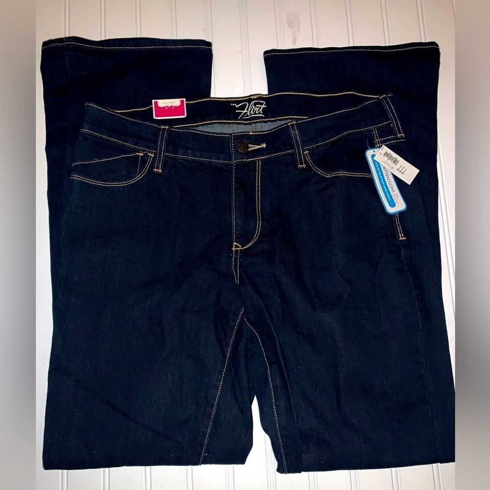 NWT Old navy the flirt boot cut jeans size 10